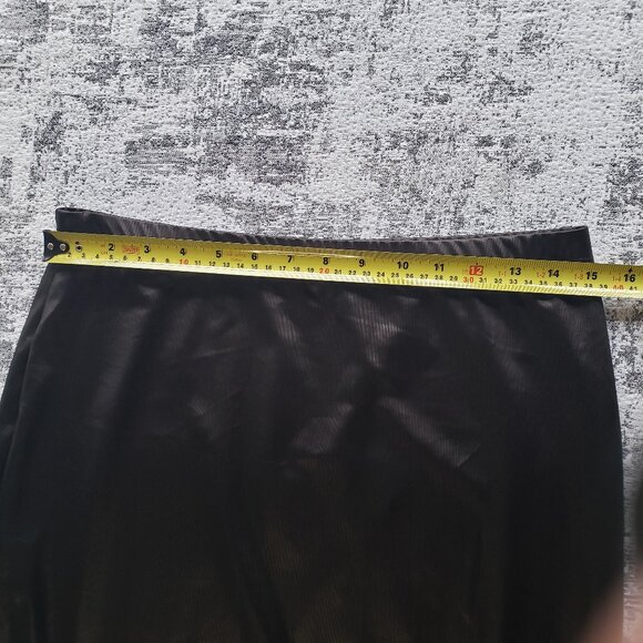 Black Leather Look Slinky Thin and Stretchy Skirt - Picture 8 of 9